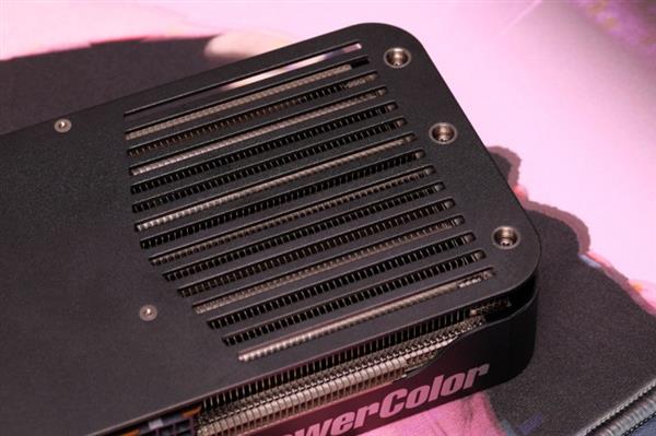 9070XT游荡者打造4K电竞主机pg电子小钢炮终极形态！撼讯RX(图8)